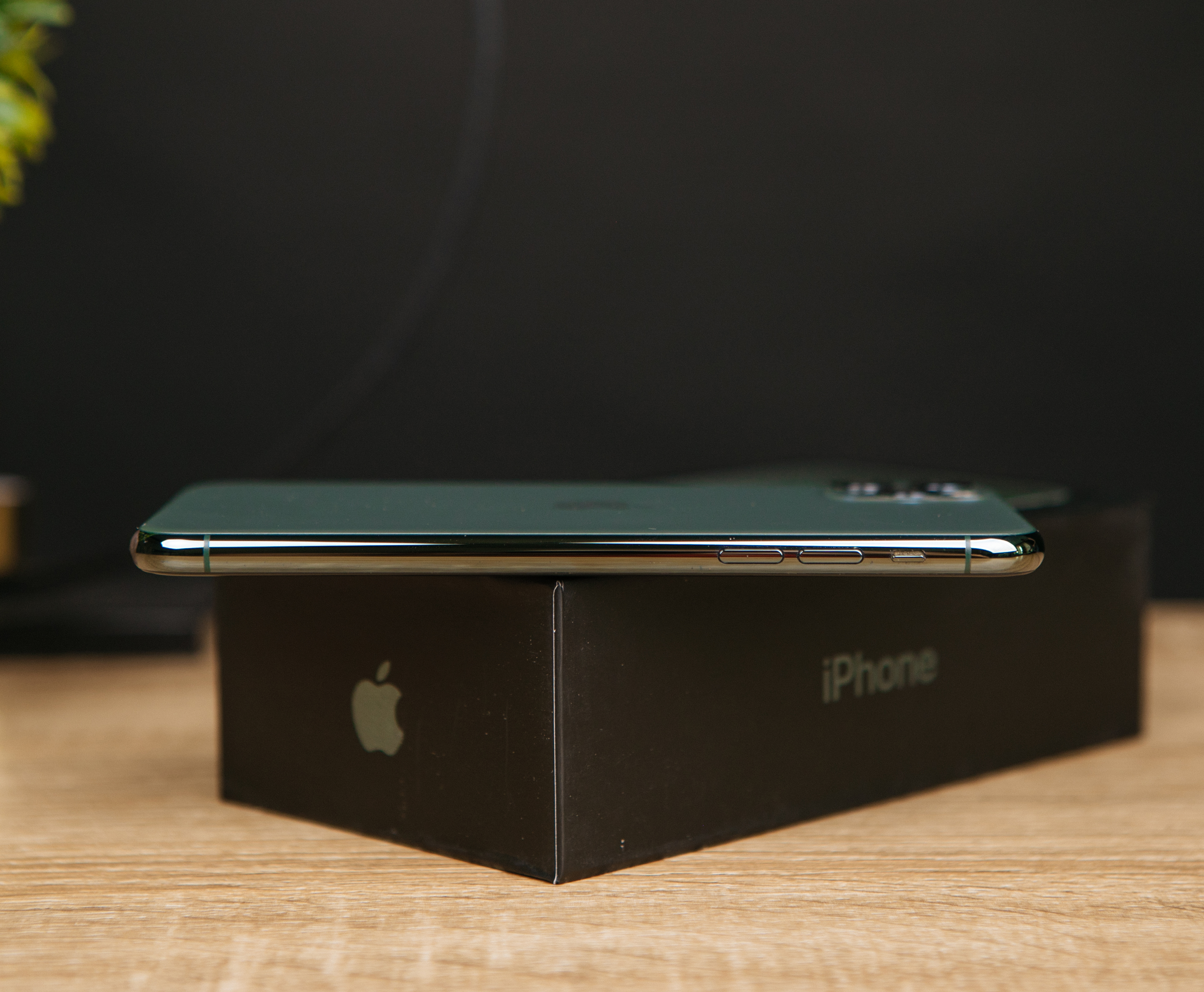 iPhone 11 Pro Max 256gb, Midnight Green (MWH72) б/у